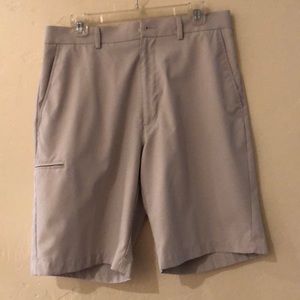 Grand Slam Golf Shorts. Size 32
